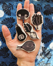 Load image into Gallery viewer, Intro to Blockprinting: SPRINGTIME Edition! At the Toolbox Collective  — April 6th, 2025