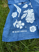 Load image into Gallery viewer, Wildflowers Scarf # 1
