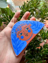 Load image into Gallery viewer, Side Eye Face # 1 - Clay Wall Hanging