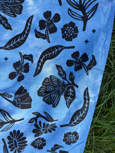 Load image into Gallery viewer, Wildflowers Scarf # 20
