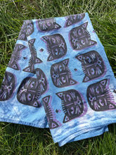 Load image into Gallery viewer, Cat Scarf # 7
