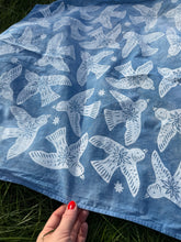 Load image into Gallery viewer, Bird Scarf # 4
