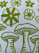 Load image into Gallery viewer, Handpainted Zipper Pouch #18

