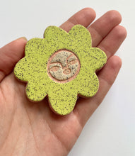 Load image into Gallery viewer, Flower Faces Magnet in Leafy Green ~ Collaboration with Lelu
